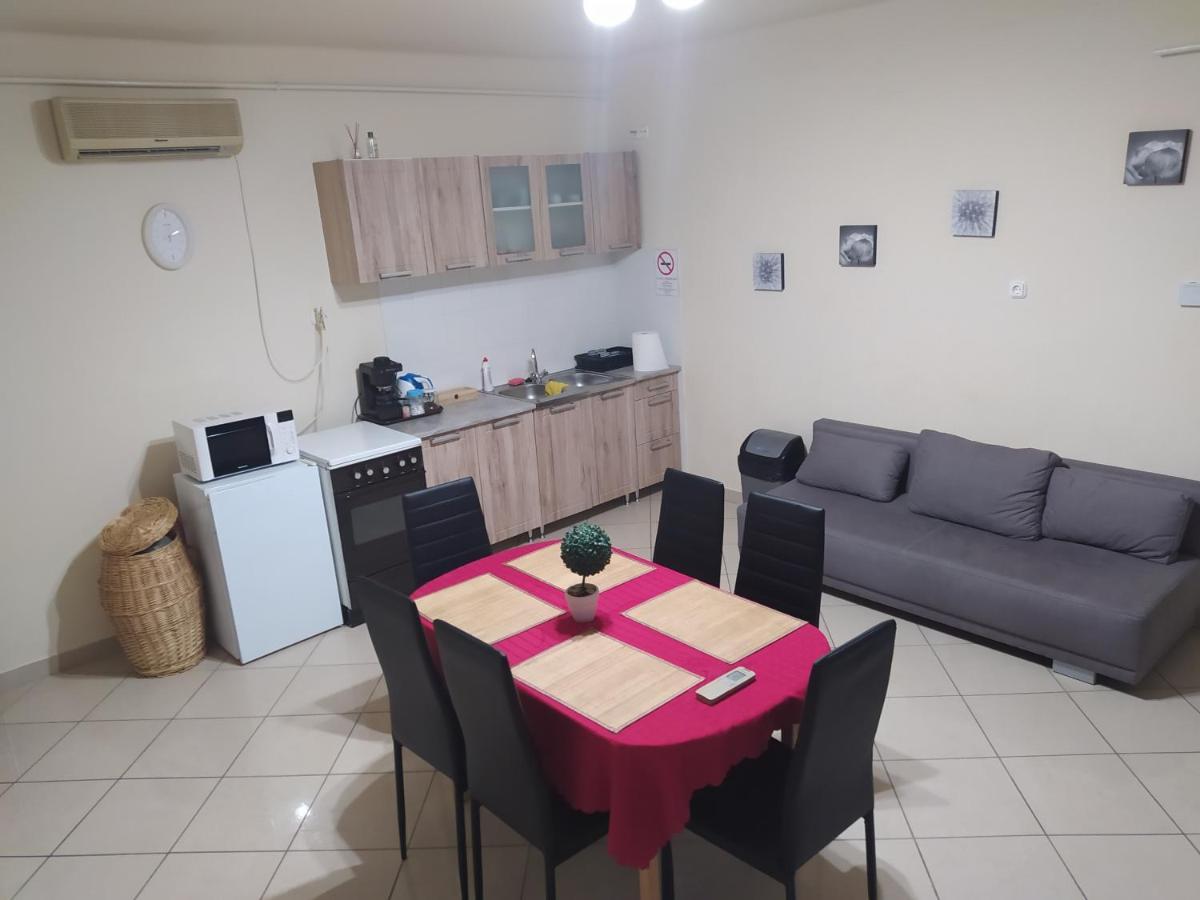 שולטוואדקרט Pingpong Apartman מראה חיצוני תמונה